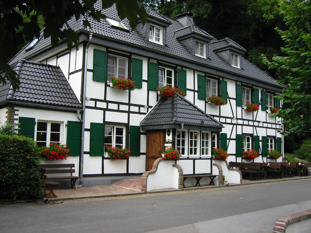 Wisskirchen Hotel & Restaurant Odenthal Eksteriør bilde